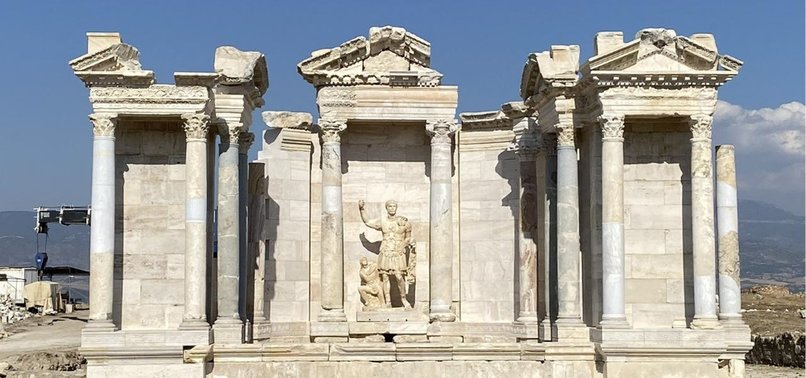 2,000-year-old assembly hall found in Türkiyes Laodicea...